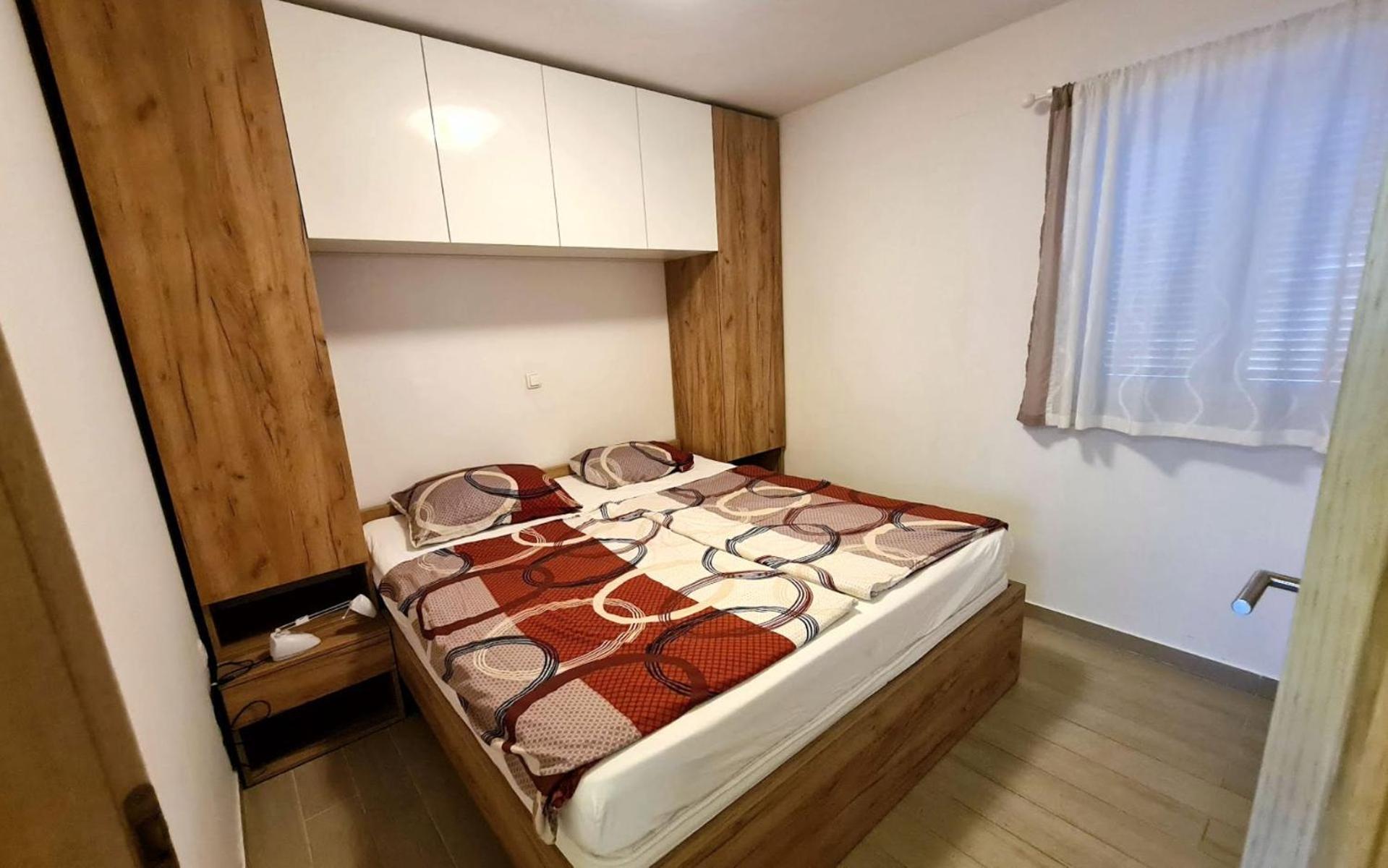 Apartment Trava Климно Екстериор снимка