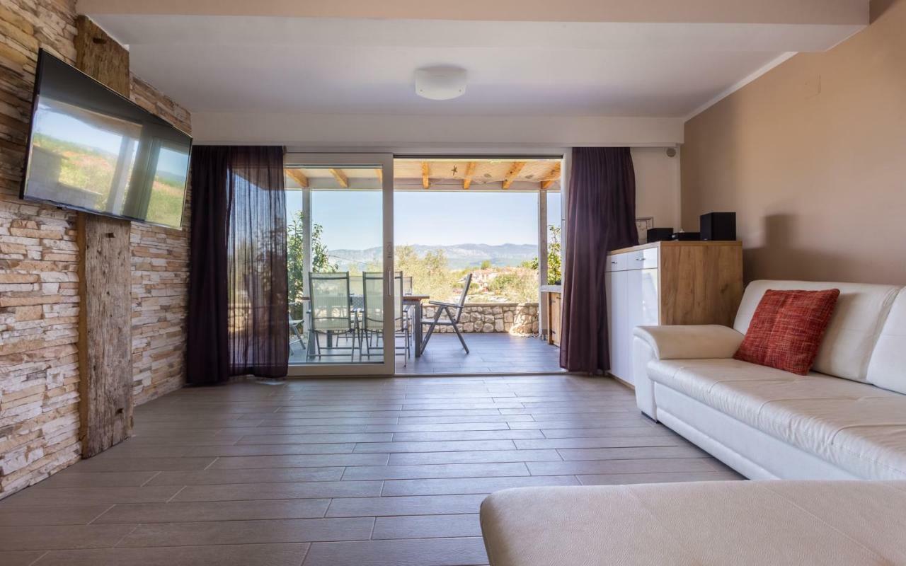Apartment Trava Климно Екстериор снимка