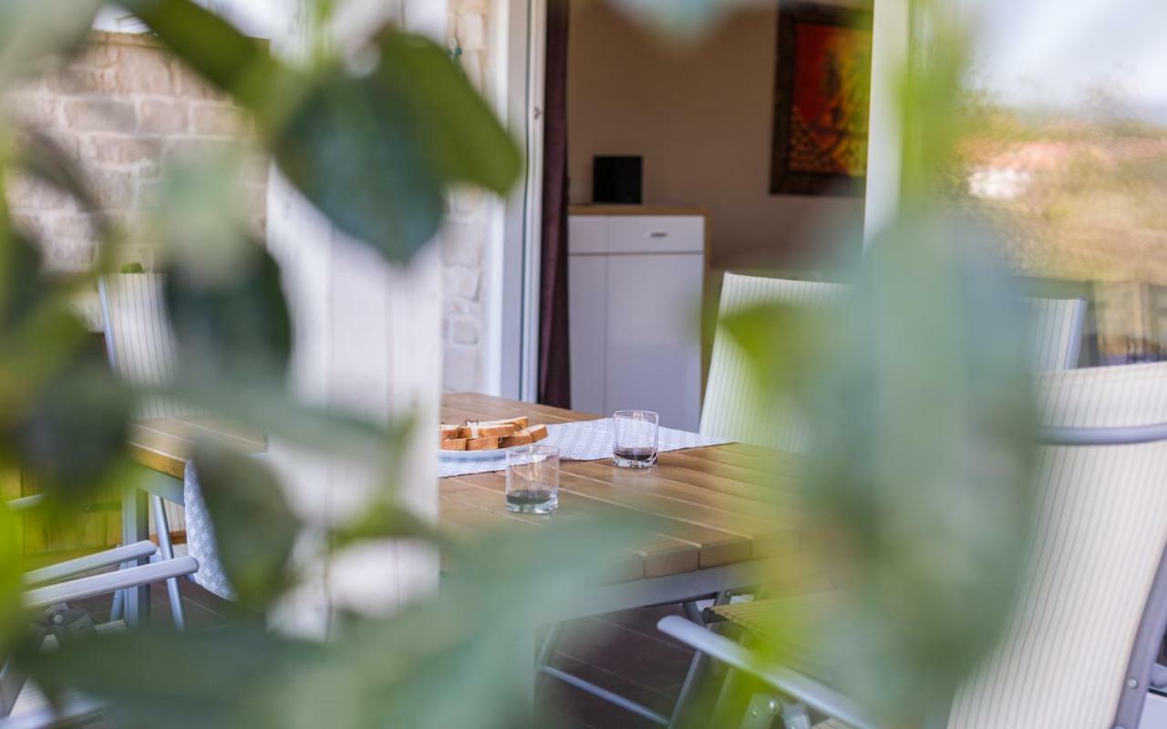 Apartment Trava Климно Екстериор снимка